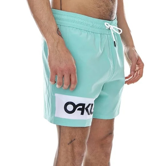 Oakley Beach Color Block 16 Inches  Men's Aqua Green - Picture 1 of 6